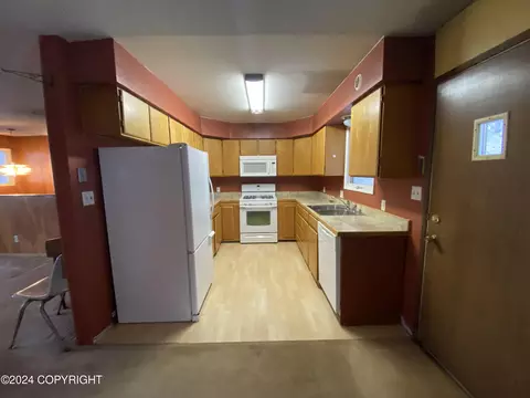1580 Beaver Pl, Anchorage, AK 99504 photo 13