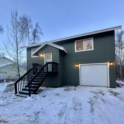 6951 W Leopold Loop, Wasilla, AK 99623