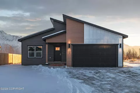 1160 E Mountain Peak Loop, Palmer, AK 99645