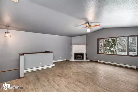 Living - 9409 Stuart Cir, Eagle River, AK 99577 photo 2 of 4