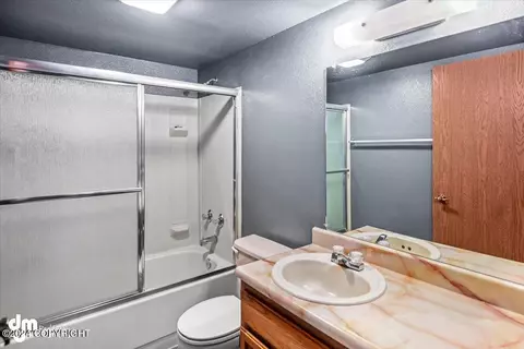 Bath - 9409 Stuart Cir, Eagle River, AK 99577 photo 4 of 4