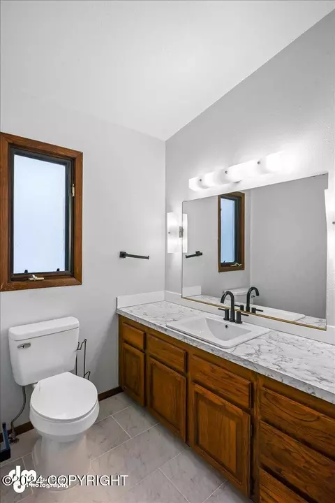 Bath - 9409 Stuart Cir, Eagle River, AK 99577 photo 3 of 4