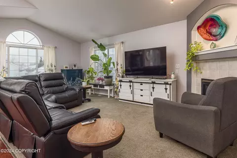 2107 Casey Cusack Loop, Anchorage, AK 99515 photo 5