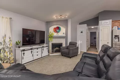 2107 Casey Cusack Loop, Anchorage, AK 99515 photo 6