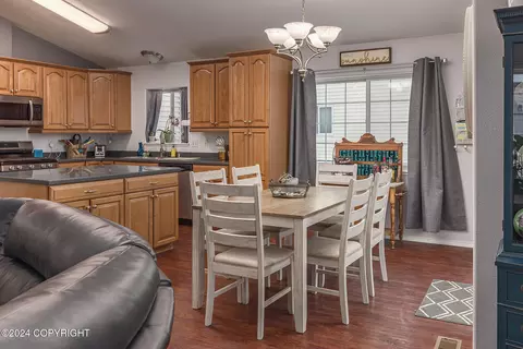 2107 Casey Cusack Loop, Anchorage, AK 99515 photo 8