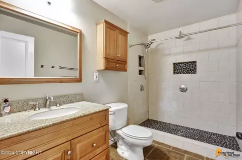 3323 Wiley Post Loop, Anchorage, AK 99517 photo 31