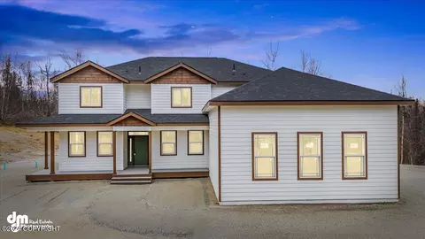4668 S Gon Fishin Dr, Wasilla, AK 99654