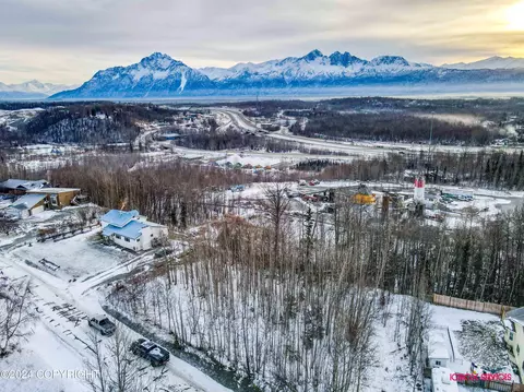 1041 S Serrano Dr, Wasilla, AK 99645
