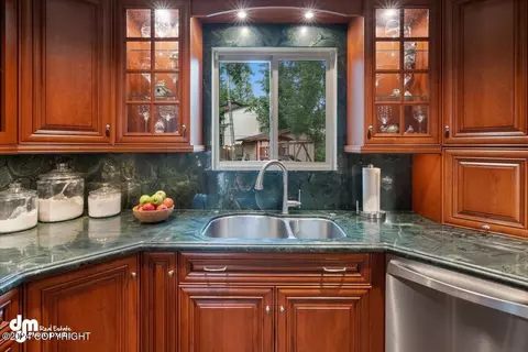 Kitchen - 19205 Andreanof Dr, Eagle River, AK 99577 photo 7 of 8
