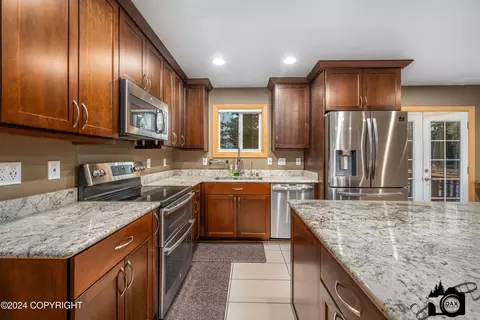 8521 Rosalind St, Anchorage, AK 99507