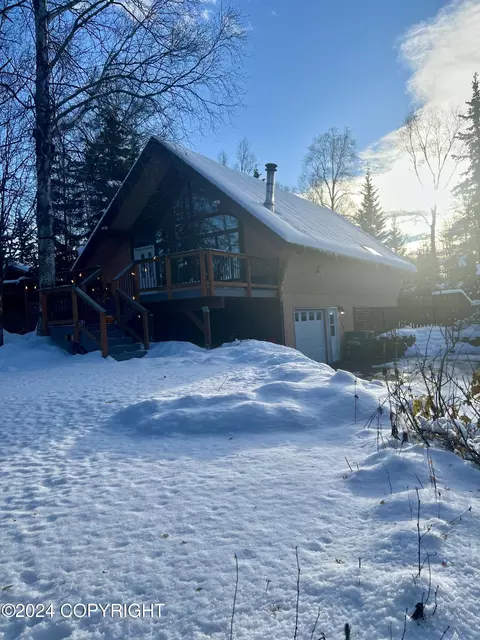 4336 Zodiak Dr, Anchorage, AK 99507