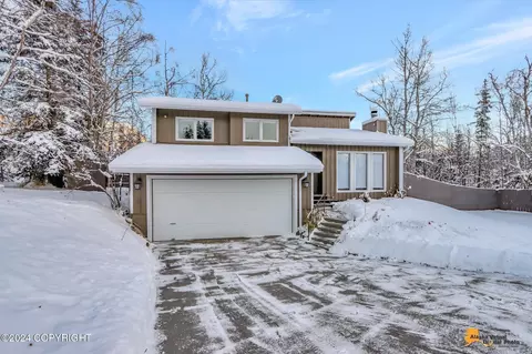 19932 Kalka Cir, Eagle River, AK 99577