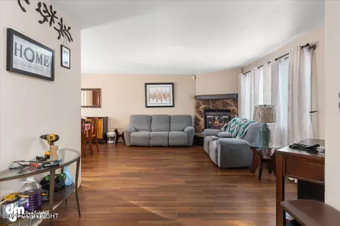 Living - 8420 E 20th Ave, Anchorage, AK 99504 photo 2 of 7