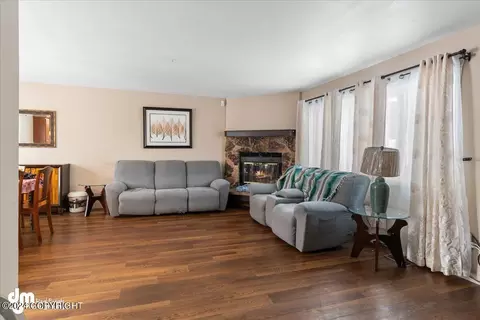 Living - 8420 E 20th Ave, Anchorage, AK 99504 photo 3 of 7