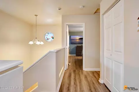 Entry Way - 8537 Cross Pointe Loop, Anchorage, AK 99504 photo 4 of 4