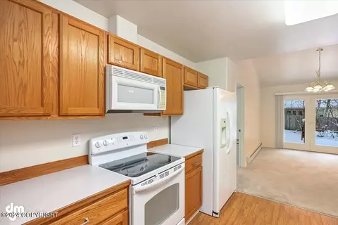 Kitchen - 17406 Adams Ln, Eagle River, AK 99577 photo 3 of 4