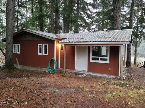 901 Comstock Rd, Haines, AK 99827