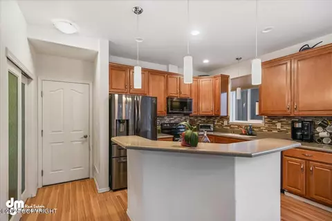 13097 Ezi View Cir, Eagle River, AK 99577 photo 17