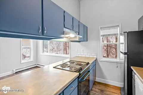 Kitchen - 3561 E 20th Ave, Anchorage, AK 99508 photo 2 of 3