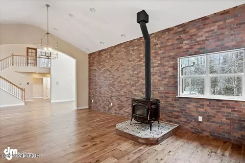 Living - 3541 E 112th Ave, Anchorage, AK 99516 photo 5 of 9