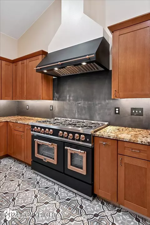 Kitchen - 3541 E 112th Ave, Anchorage, AK 99516 photo 8 of 11
