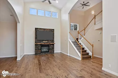 Living - 3541 E 112th Ave, Anchorage, AK 99516 photo 3 of 9