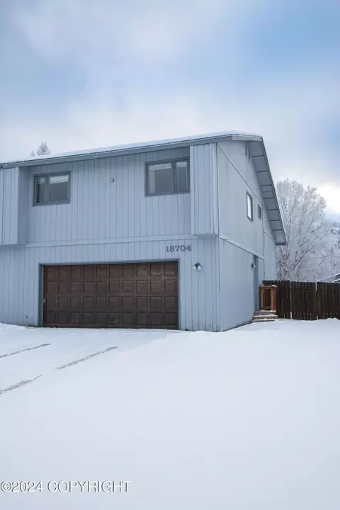 18704 N Lowrie Loop, Eagle River, AK 99577