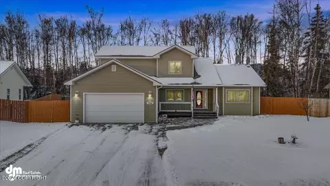 335 W Goldenwood St, Wasilla, AK 99654