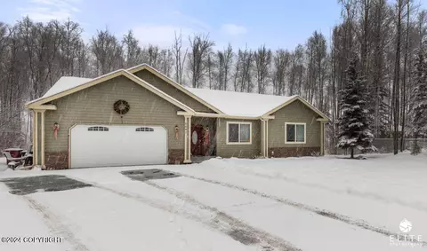 6641 W Rasmussen Pl, Wasilla, AK 99623