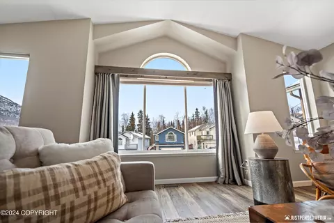 8921 Birch Park Cir, Eagle River, AK 99577 photo 7