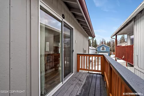 8921 Birch Park Cir, Eagle River, AK 99577 photo 35