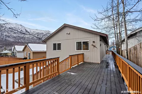 8921 Birch Park Cir, Eagle River, AK 99577 photo 39