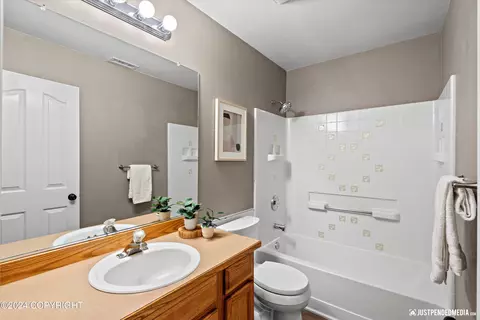 8921 Birch Park Cir, Eagle River, AK 99577 photo 30