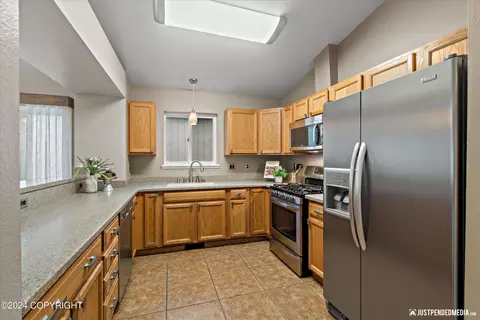 8921 Birch Park Cir, Eagle River, AK 99577 photo 15