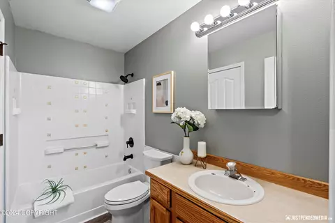 8921 Birch Park Cir, Eagle River, AK 99577 photo 23