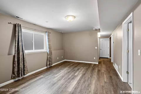 8921 Birch Park Cir, Eagle River, AK 99577 photo 27