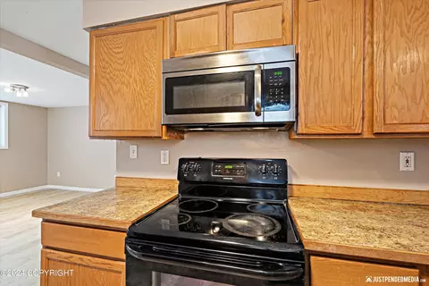 3133 E 43rd Ave, Anchorage, AK 99508 photo 37