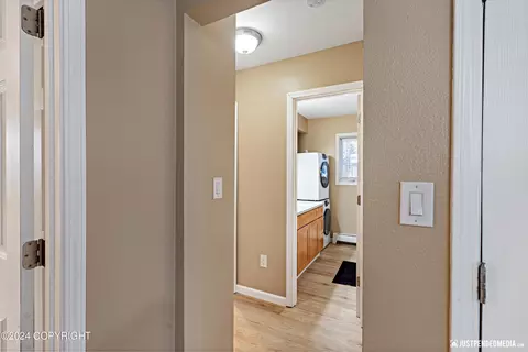 3133 E 43rd Ave, Anchorage, AK 99508 photo 20