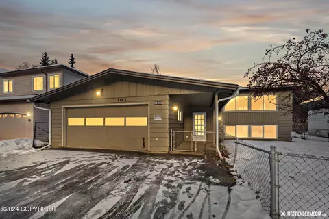 3133 E 43rd Ave, Anchorage, AK 99508 photo 2