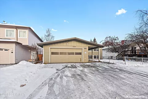 3133 E 43rd Ave, Anchorage, AK 99508 photo 4