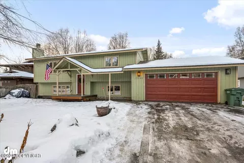 13540 Windward Ct, Anchorage, AK 99516