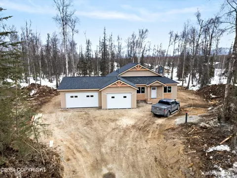 8738 W Petrel St, Wasilla, AK 99623