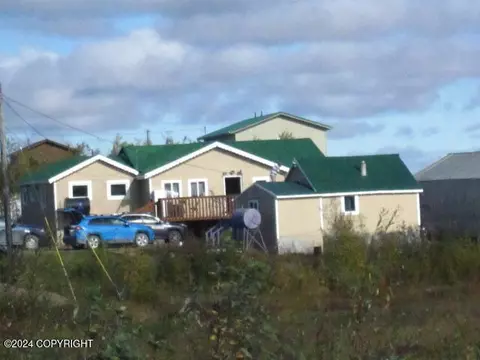1012 Naun Raq St, Bethel, AK 99559