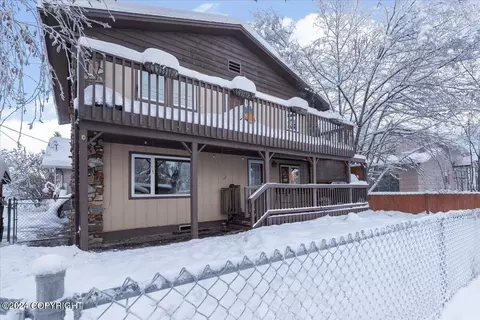 869 Sixth Ave, Fairbanks, AK 99701