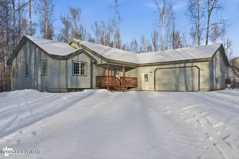 4570 S Navigators Cir, Wasilla, AK 99623