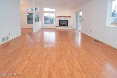 383 Peppertree Loop, Anchorage, AK 99504 photo 9
