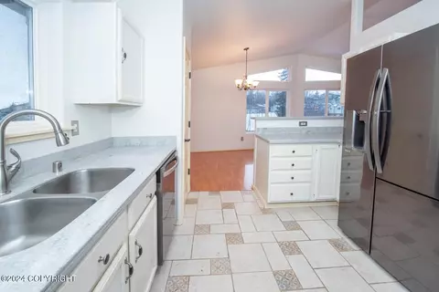 383 Peppertree Loop, Anchorage, AK 99504 photo 17