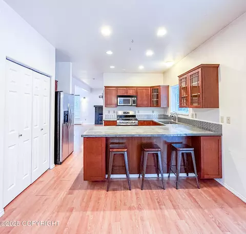 22422 Judd Dr, Chugiak, AK 99567 photo 3