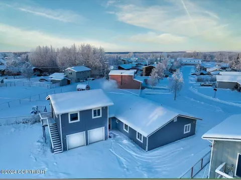 980 Refinery Loop, North Pole, AK 99705 photo 1