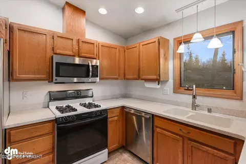 12657 Breckenridge Dr, Eagle River, AK 99577 photo 13